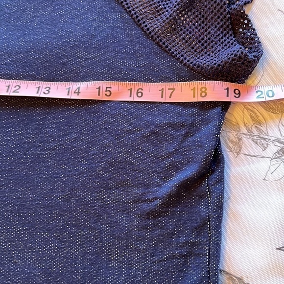 PITT TEE SHIRT • SIZE MEDIUM - Picture 7 of 8